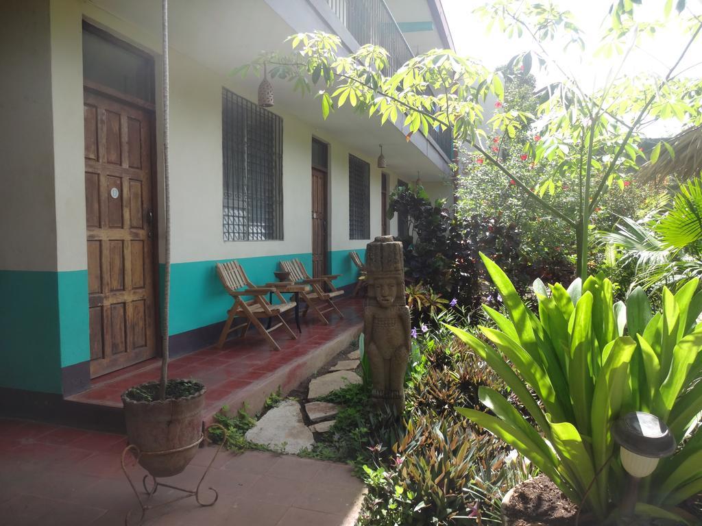 Harvest House Nicaragua Hotel León Eksteriør billede